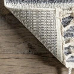 NuLOOM Iria Colorful Pyramid Kids Area Rug -Child Home Decoration Store GUEST 4f3c9228 1d5f 4732 bd9f 67134625c014