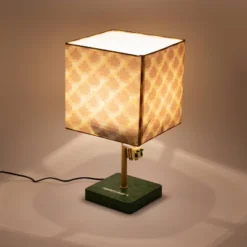 Minecraft Honeycomb Bee Table Lamp 9 Minecraft Honeycomb Bee Table Lamp -Child Home Decoration Store GUEST 5acb73ff a825 43c4 91c7 bda9d459057e