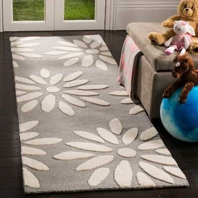 Safavieh Kids SFK914 Hand Tufted Area Rug - Safavieh 3 Safavieh Kids SFK914 Hand Tufted Area Rug - Safavieh