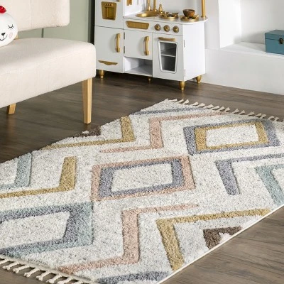 Lillie Abstract Diamond Kids Tassel Area Rug 10 Lillie Abstract Diamond Kids Tassel Area Rug - Image 8