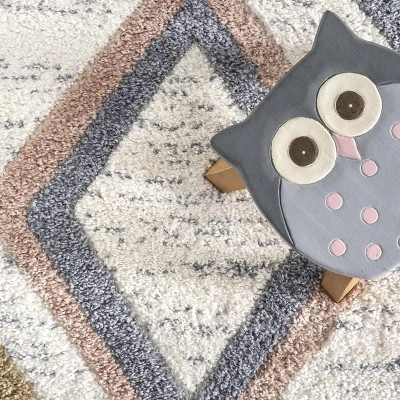 Lillie Abstract Diamond Kids Tassel Area Rug 7 Lillie Abstract Diamond Kids Tassel Area Rug - Image 5