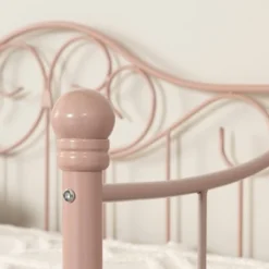 Summer Breeze Metal Daybed Pink - South Shore 11 Summer Breeze Metal Daybed Pink - South Shore -Child Home Decoration Store GUEST bedc333f 8581 4e9d 8119 956dd08cdd23